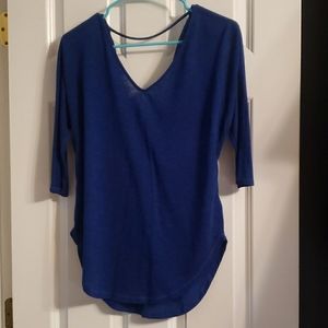 Blue Smart noise shirt with back cutouts